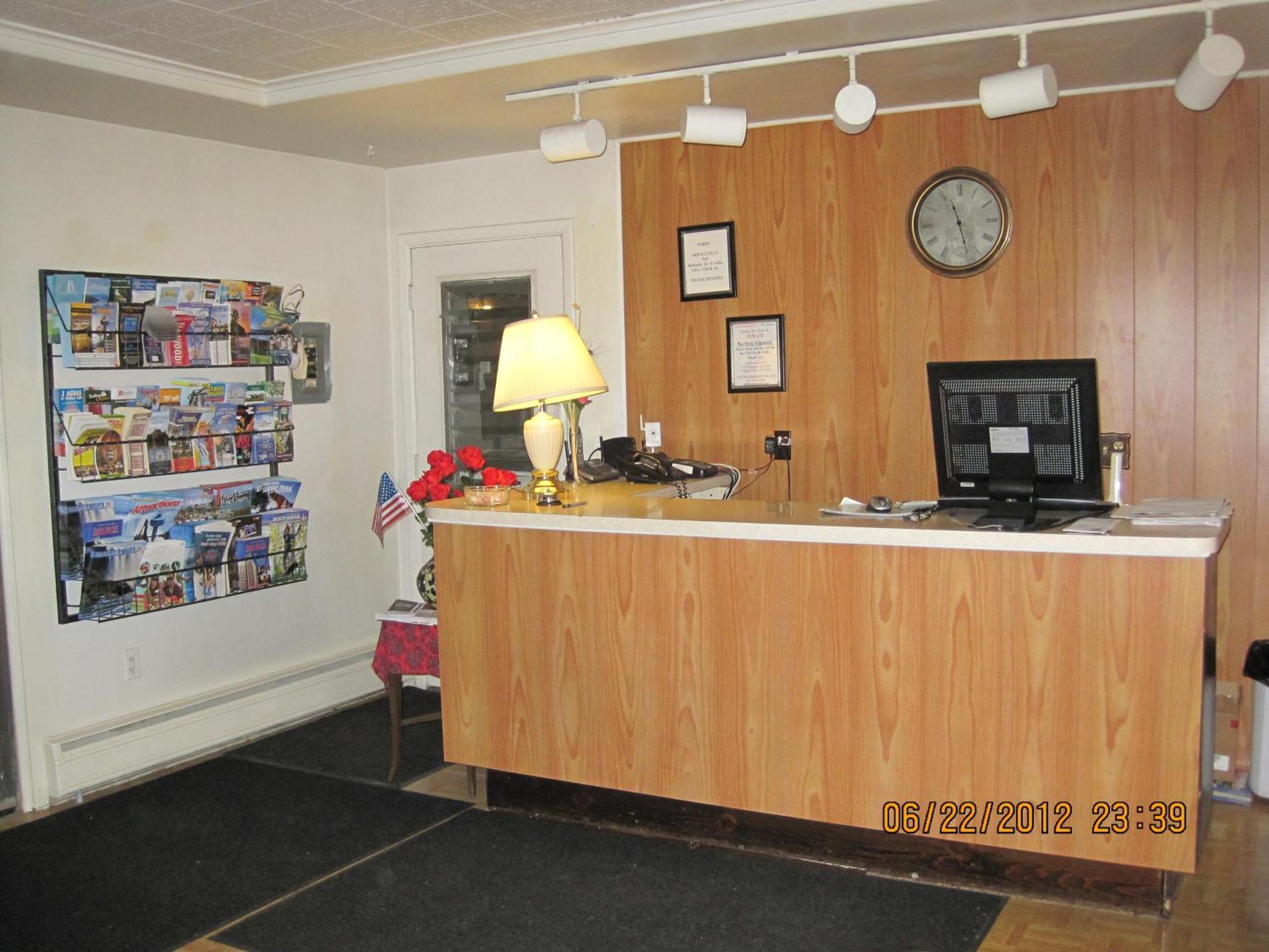 Driftwood Motel Niagara Falls Bagian luar foto